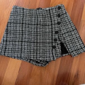 Do+Be Skort